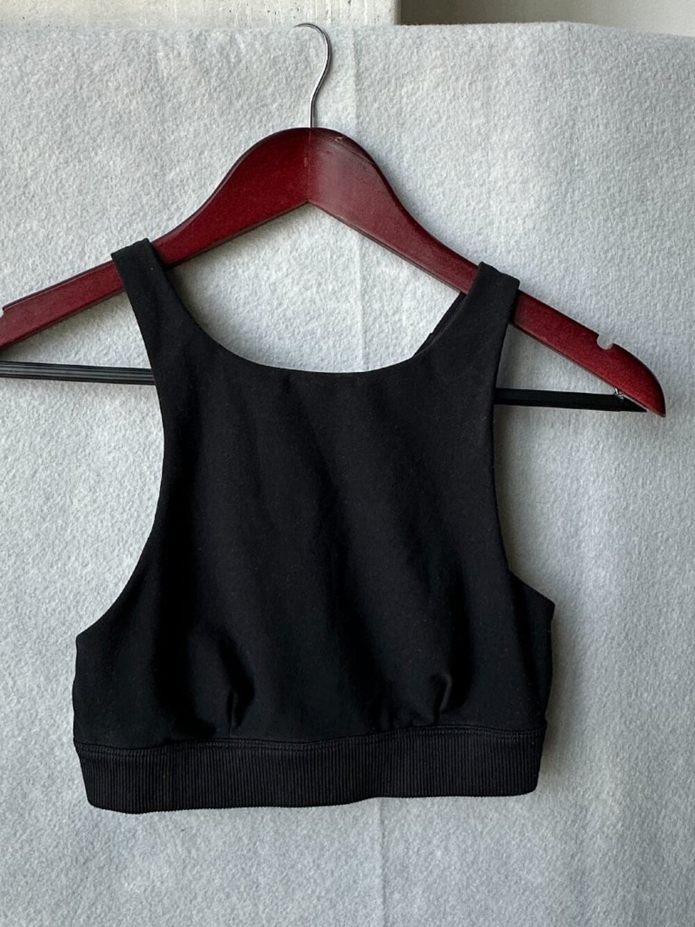 Alo Yoga XS Black Sports Bra Bralette Criss Cross High Neck Yoga Gym Activewear